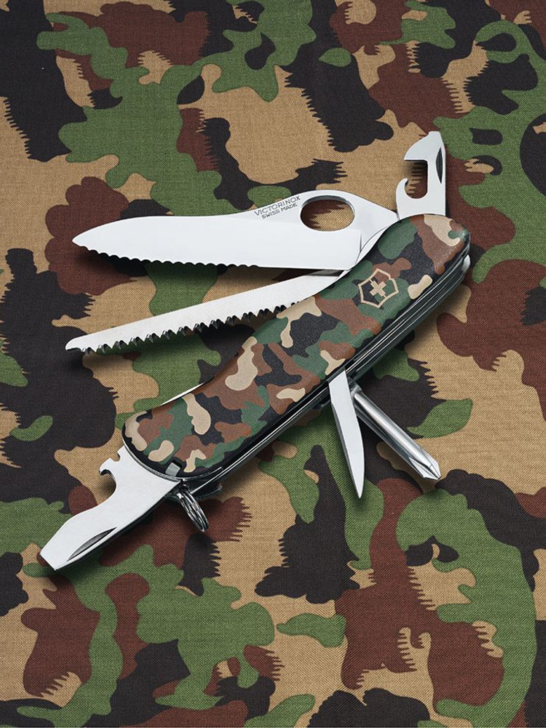 

Victorinox Swiss Knives Travel Accessory, Green