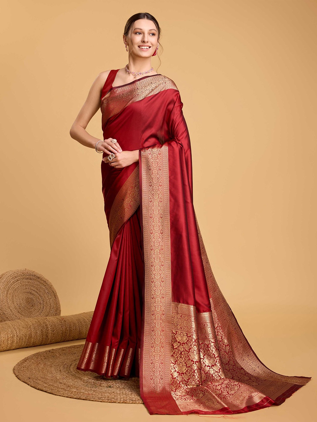 

DIVASTRI Woven Design Border Zari Banarasi Saree, Red