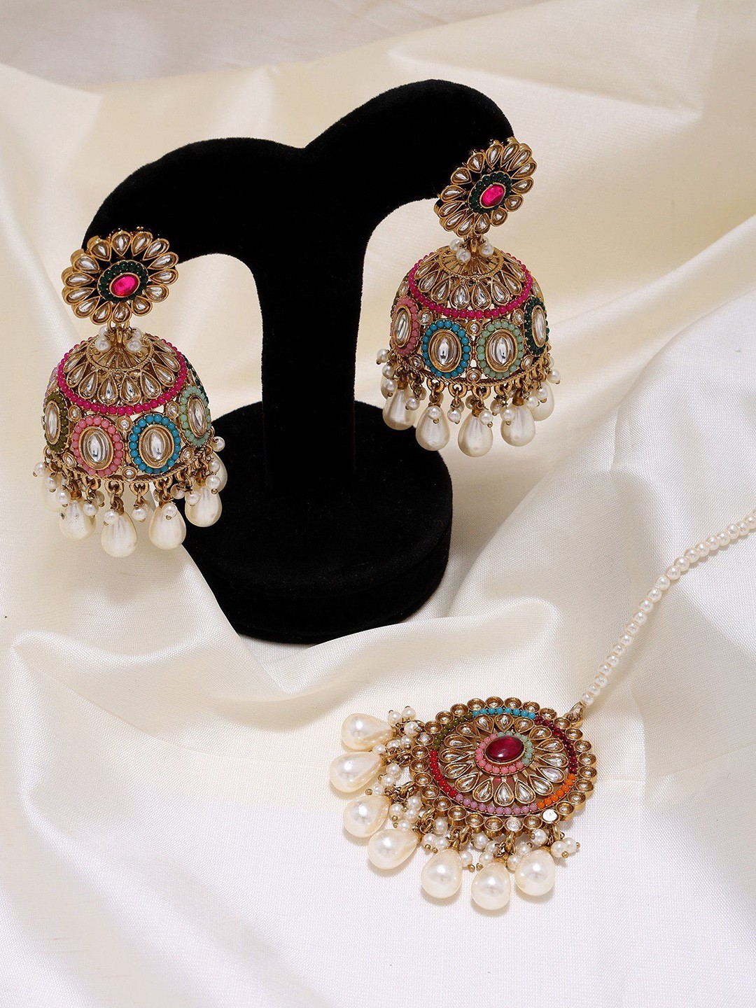 

Exotic India Kundan Studded Jhumka and Mangtika Set with Drop Beads, Gold