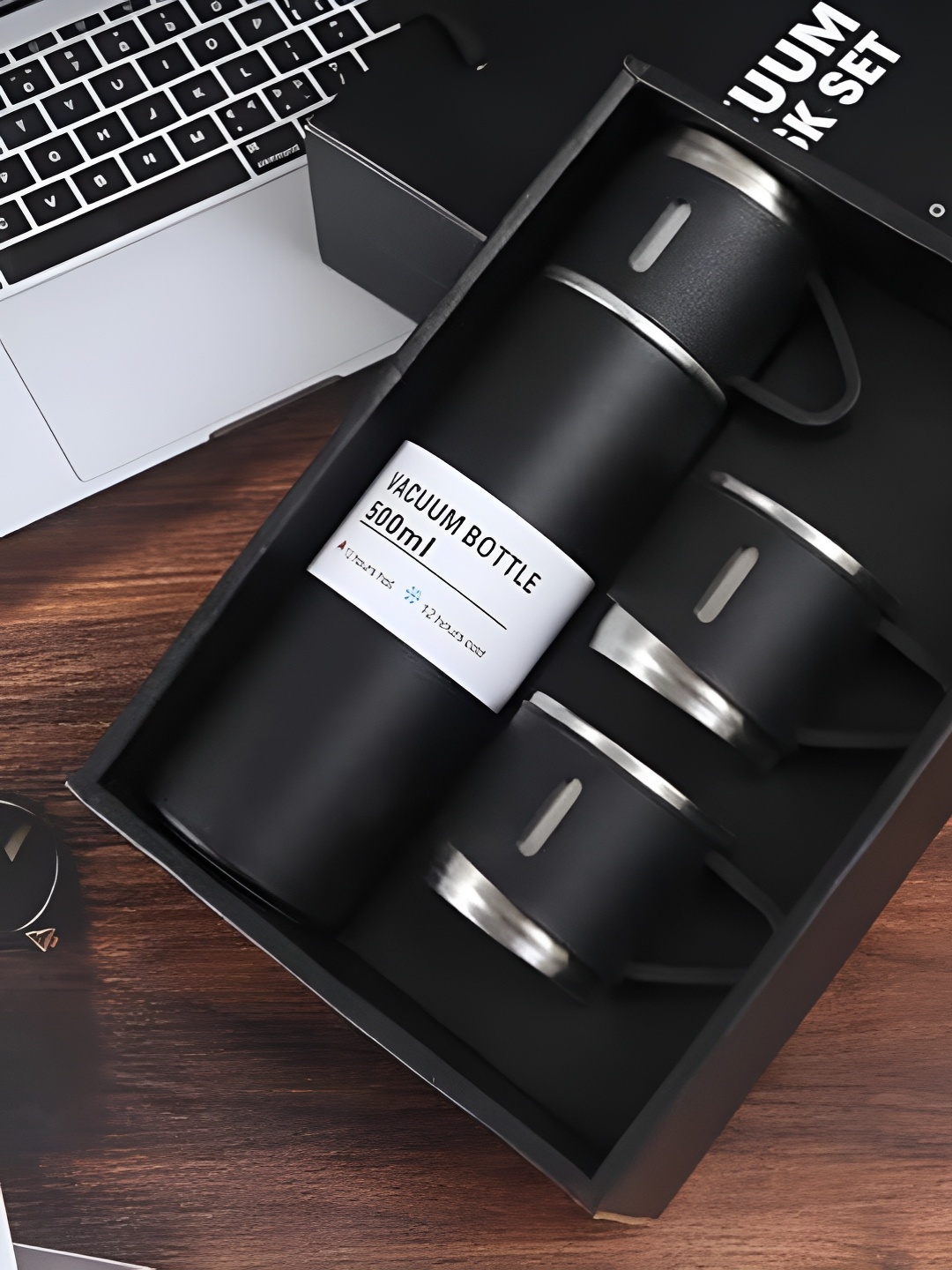

Shreedah Black 3 Pieces Stainless Steel Smart Vacuum Water Bottle