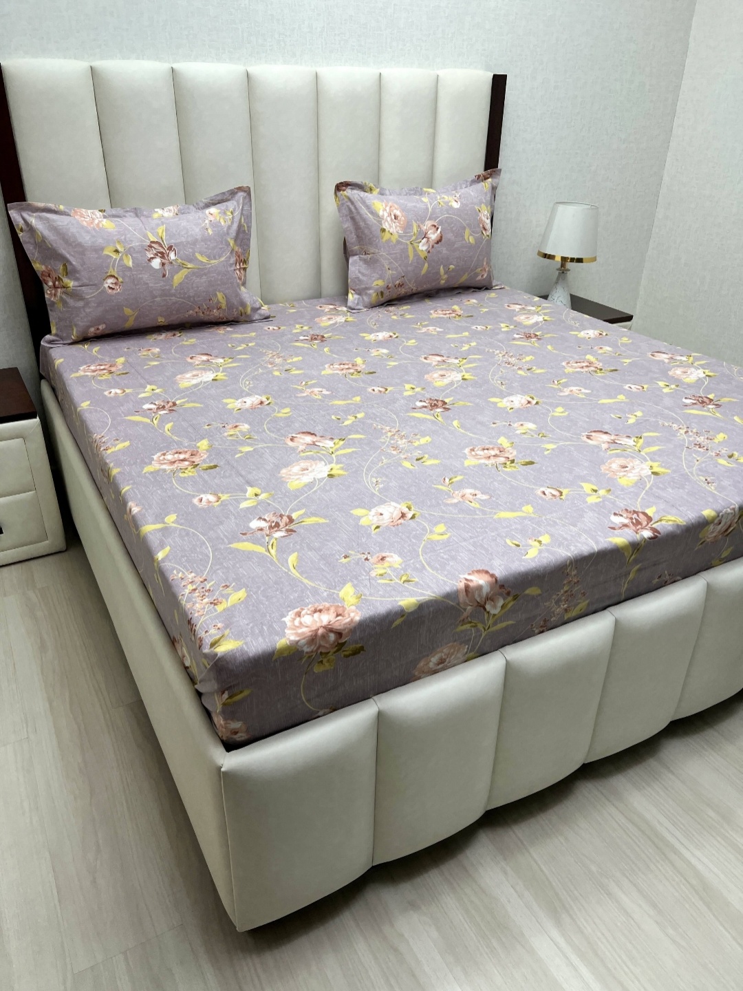 

Pure Decor Velar Purple Printed Pure Cotton 230 TC King Bedsheet Set 2.74 m x 3.04 m
