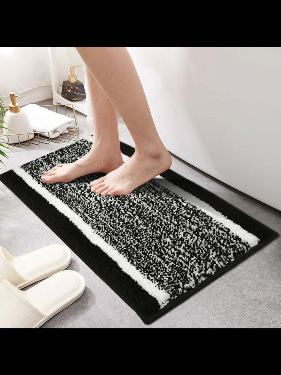 

MAA HOME CONCEPT Black & White Textured Microfiber Anti Skid 1600GSMBathMat