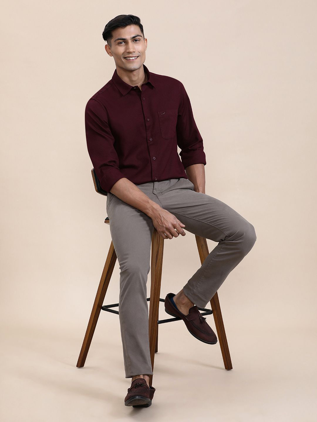 

Crocodile Men Cotton Textured Full Sleeve Shirt, Maroon