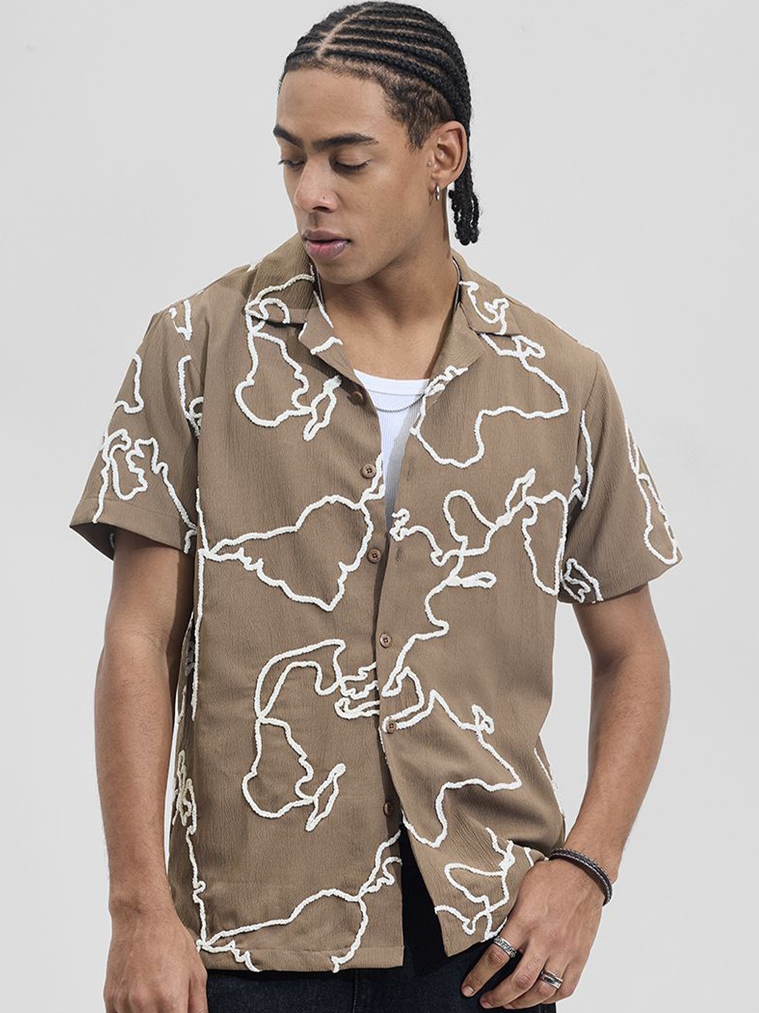 

Snitch Men Boxy Opaque Printed Casual Shirt, Brown