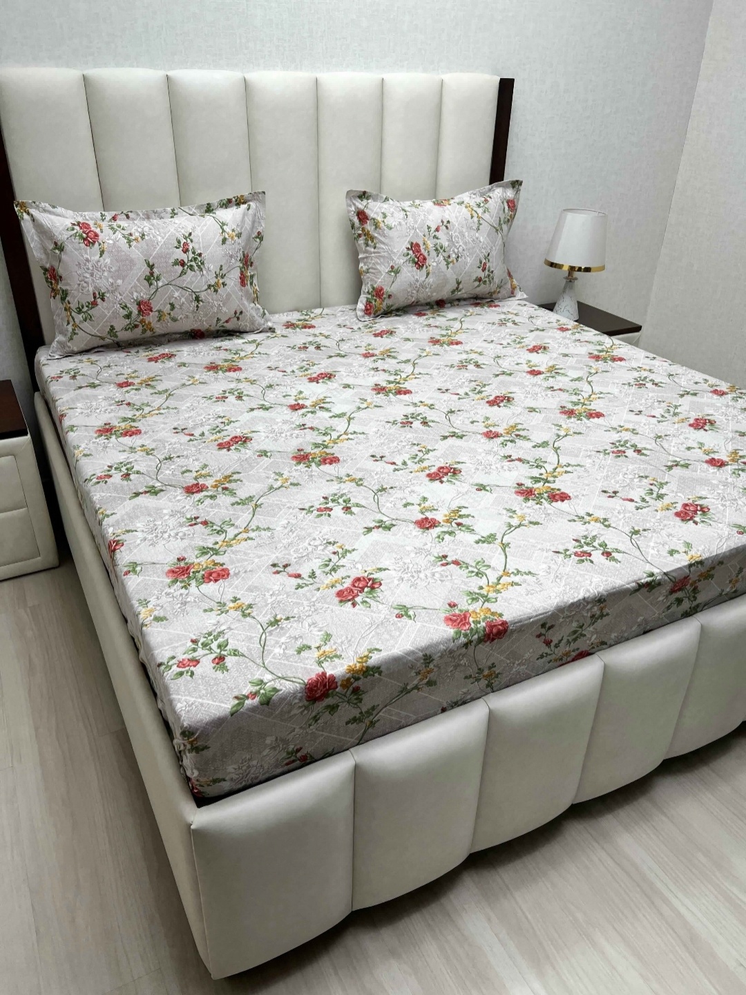 

Pure Decor Grey & Green Floral 330 TC King Bedsheet with 2 Pillow Covers