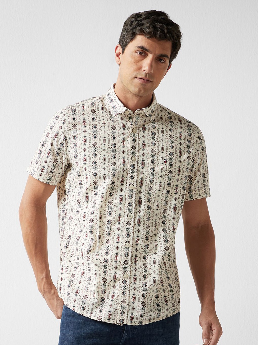 

Louis Philippe Jeans Men Slim Fit Opaque Printed Casual Shirt, Beige