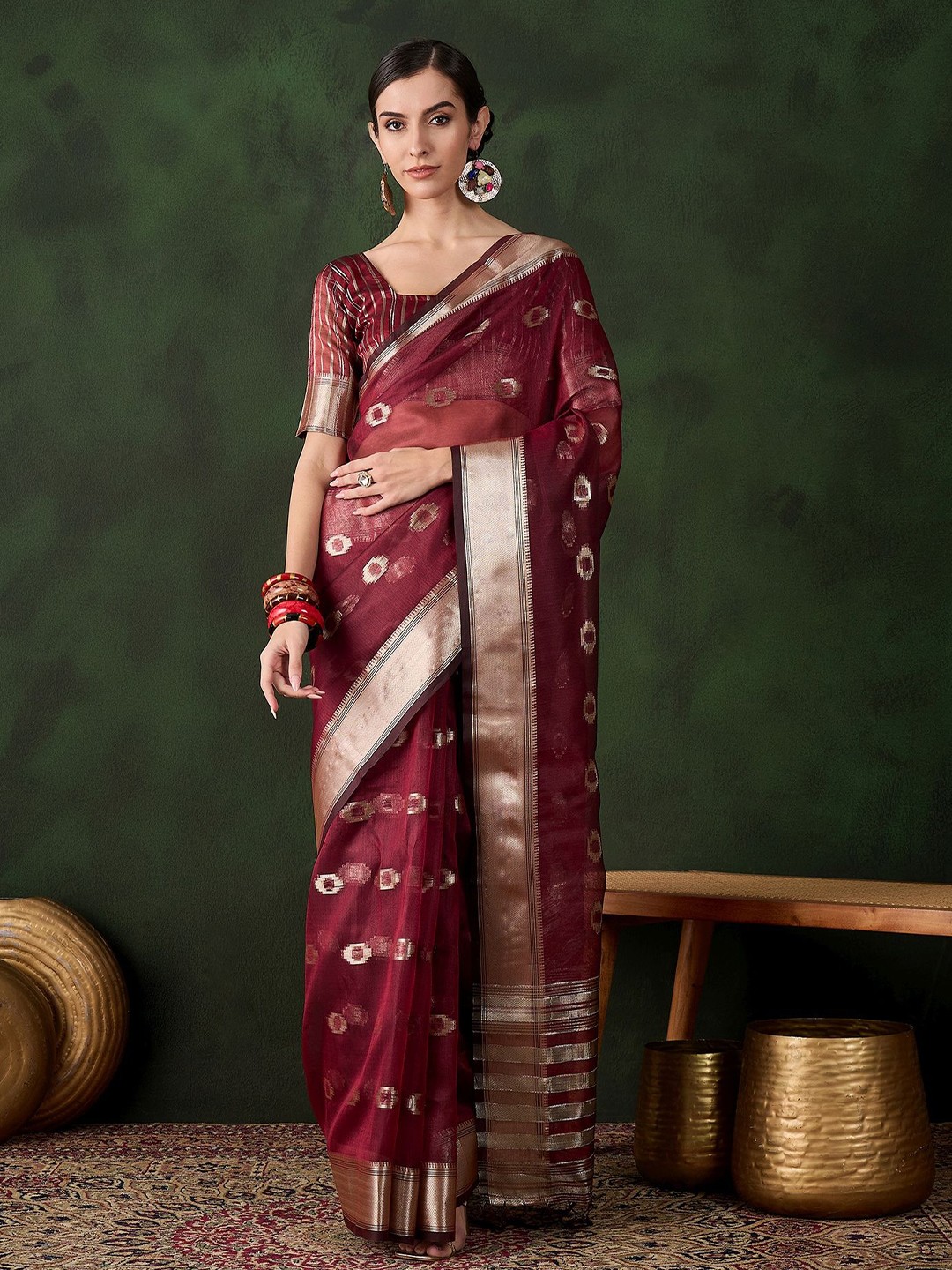 

Maroosh Woven Design Zari Organza Saree, Maroon