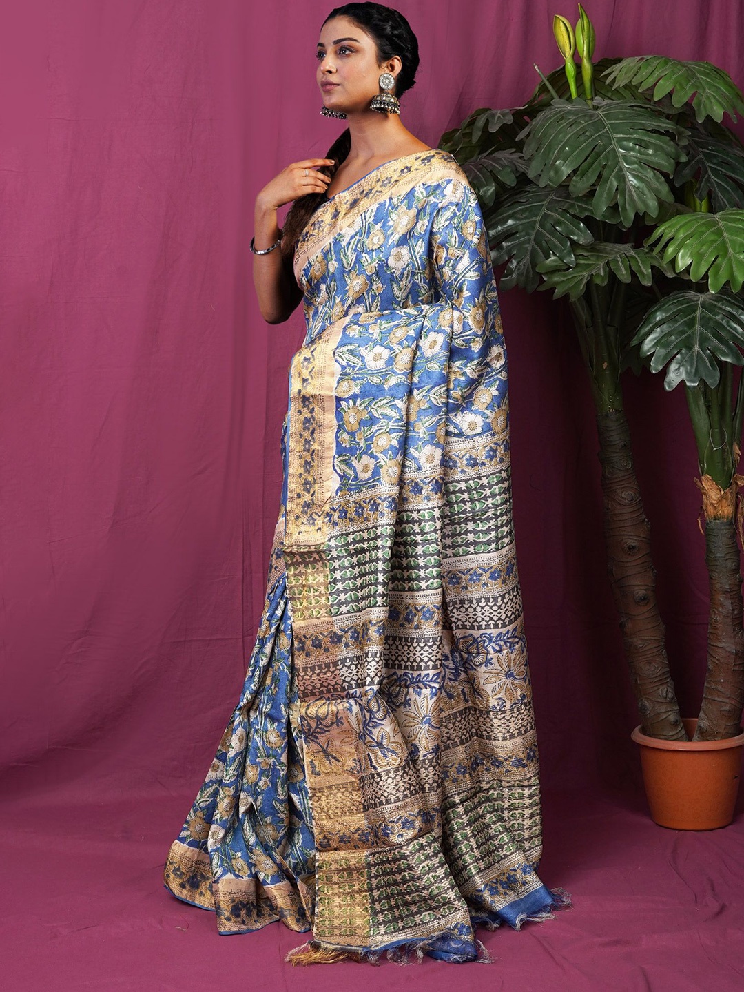 

Unnati Silks Floral Zari Pure Silk Tussar Saree, Blue