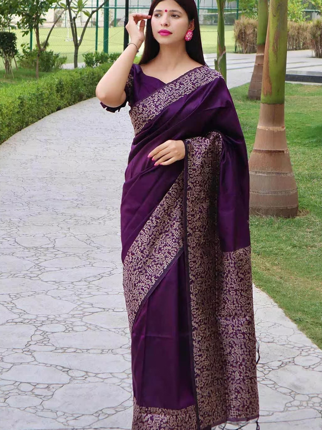 

A TO Z CART Woven Design Pure Silk Banarasi Saree, Purple