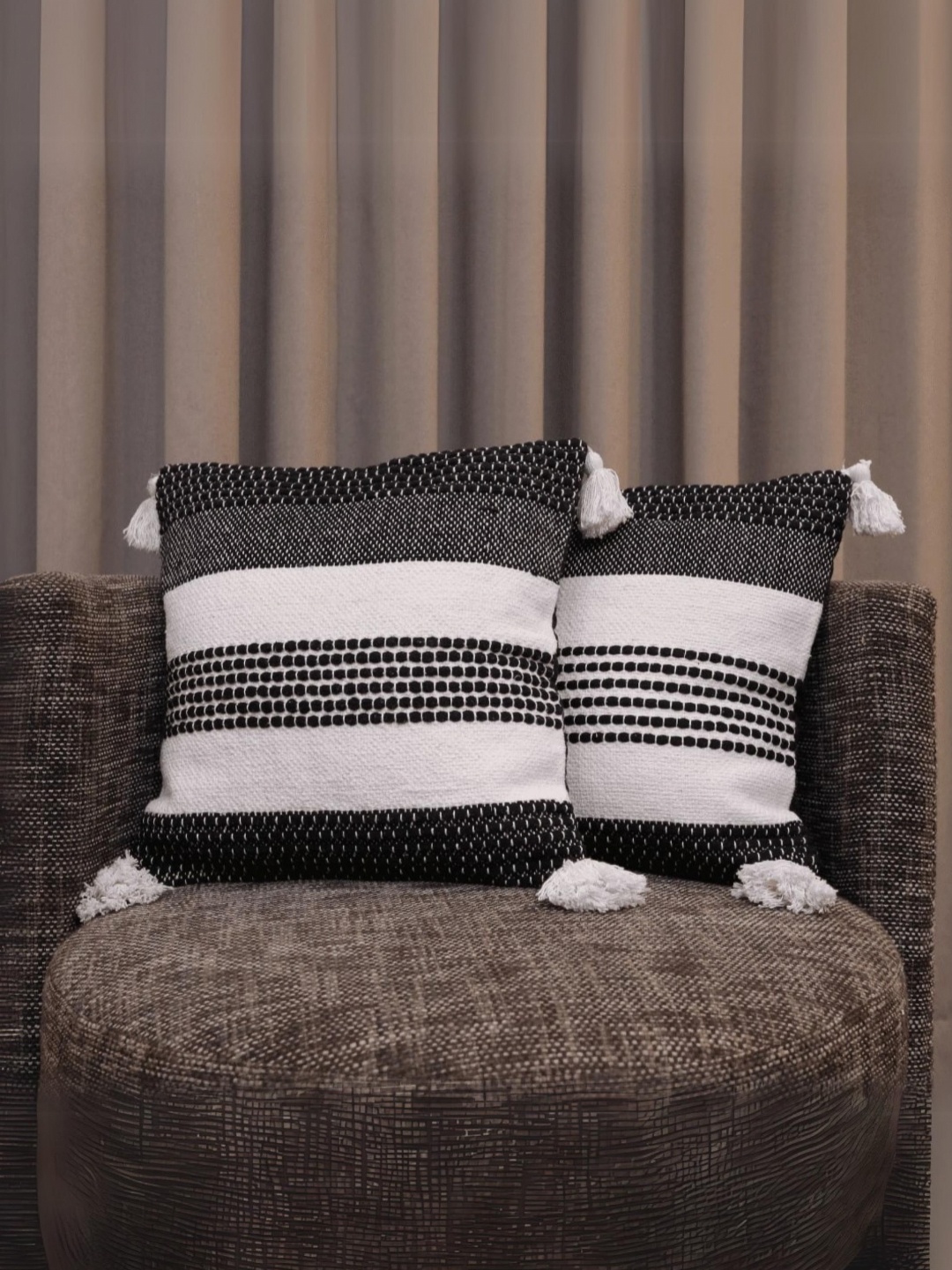 

LUSHLYF Tufted Black & White 2 Pieces Striped Textured Cotton Square Cushion Covers