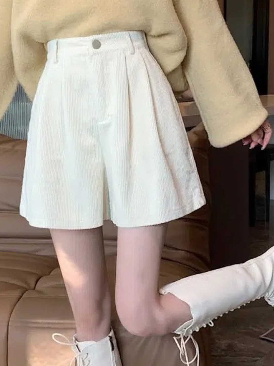 

StyleCast Women Shorts, White