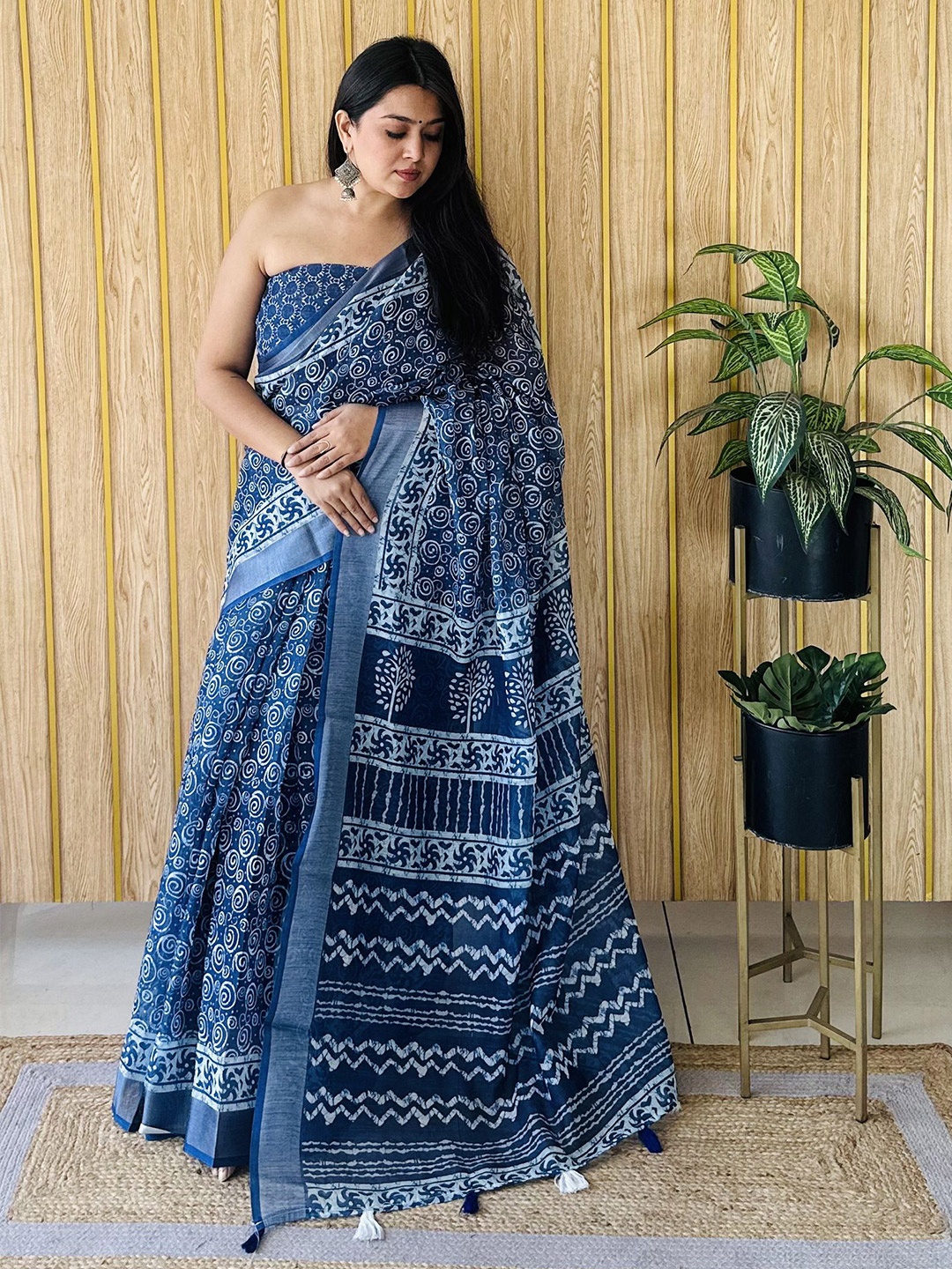 

Moda Rapido Zari Saree, Blue
