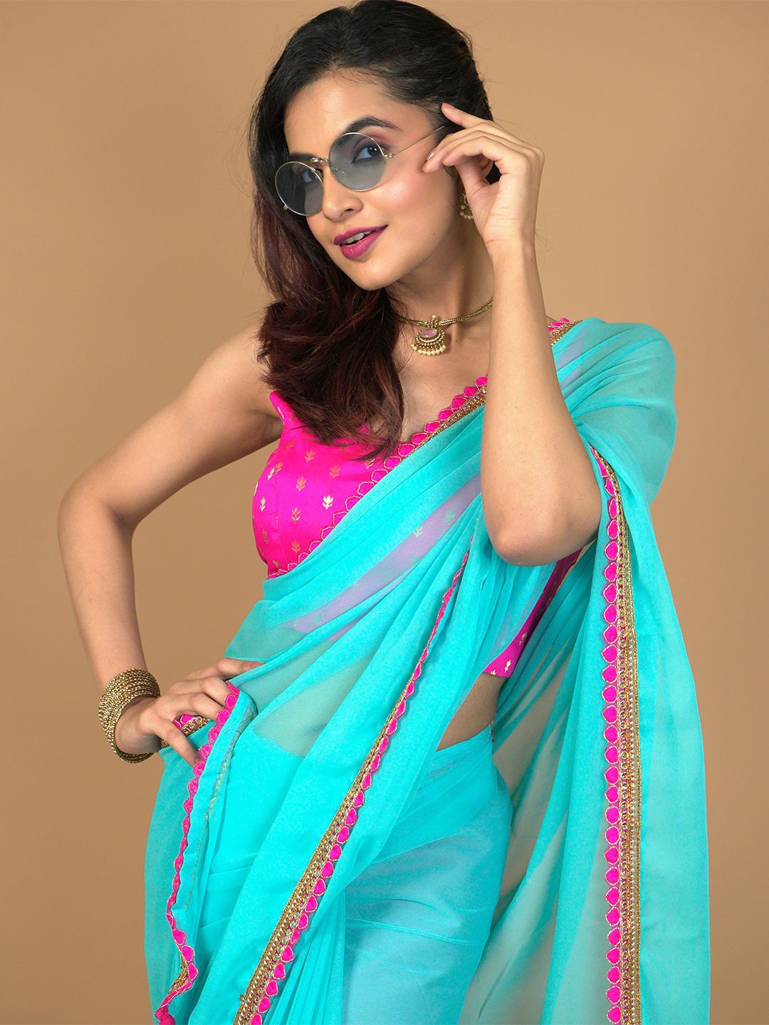 

HELLA FASHIONS Embroidered Poly Georgette Saree, Blue