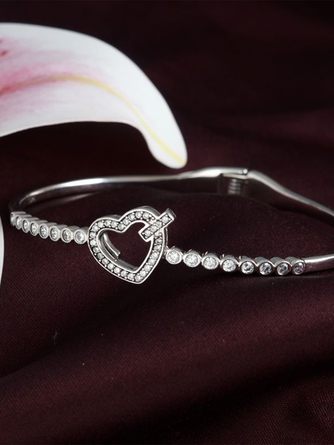 

Tuanz Silver Jewelry Women Sterling Silver Rhodium-Plated Bangle-Style Bracelet