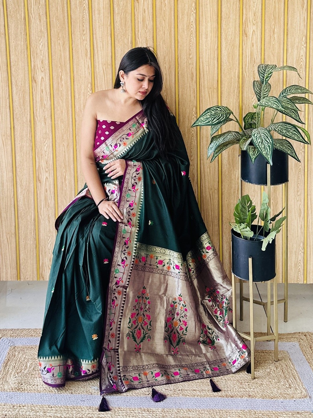 

Moda Rapido Woven Design Zari Silk Blend Paithani Saree, Green