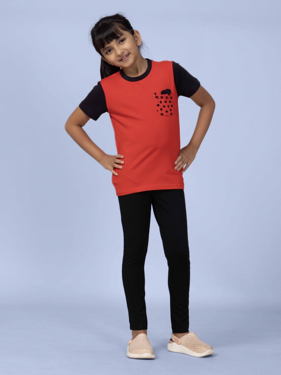 

PILOLO Unisex Kids Graphic Printed Round Neck Cotton T-shirt, Red