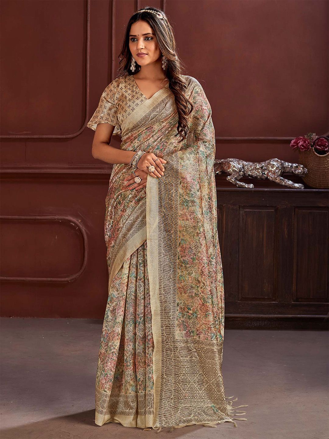 

Mitera Floral Zari Silk Cotton Sungudi Saree, Green