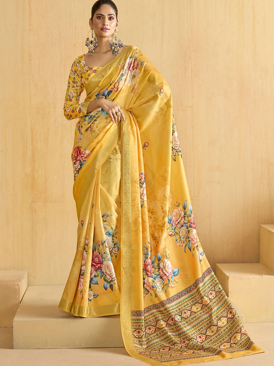 

Sangria Tussar Floral Printed Saree With Blouse Piece, Yellow