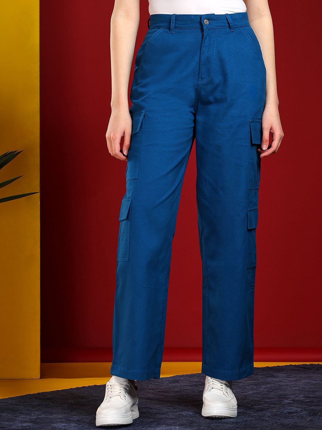 

Kotty Women Straight Fit High-Rise Stretchable Cargo Jeans, Blue