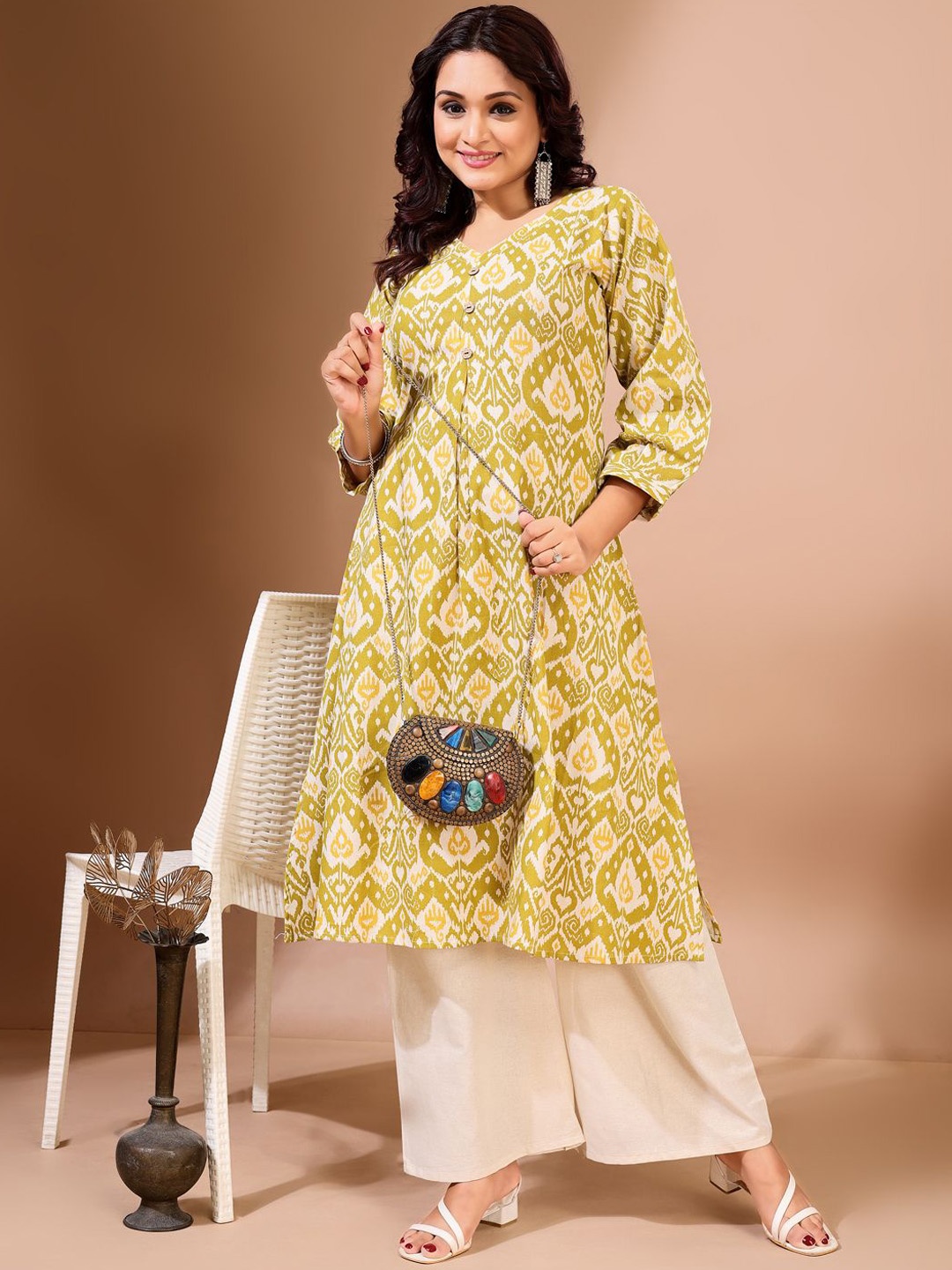 

KALINI Floral Printed Pure Cotton A-Line Kurta With Palazzos, Green