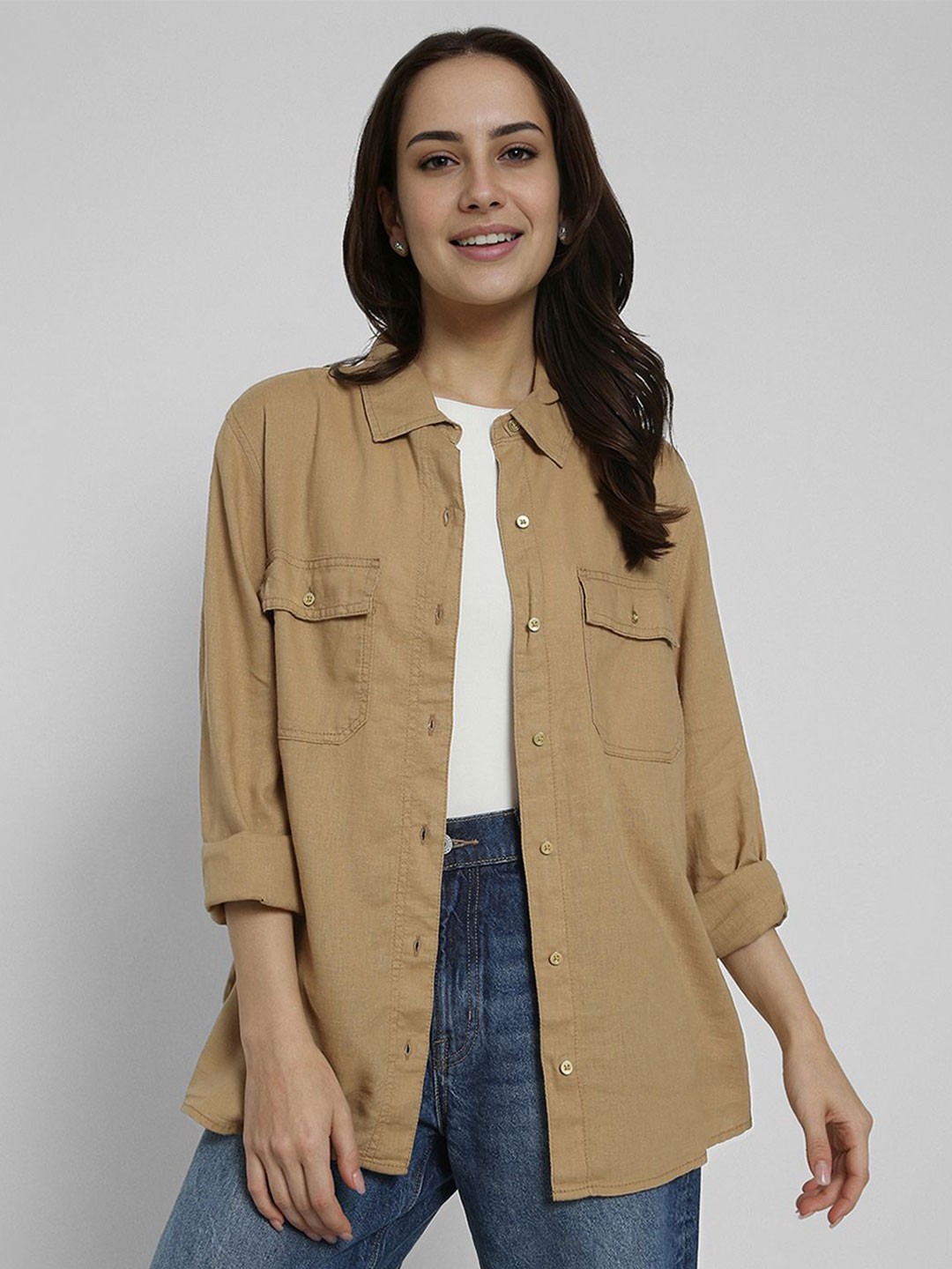 

AMERICAN EAGLE OUTFITTERS Women Spread Collar Solid Longline Shirt, Brown