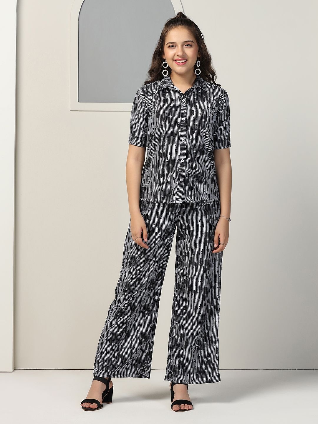 

YK Girls Abstract Printed Shirt Collar Shirt with Trousers, Black