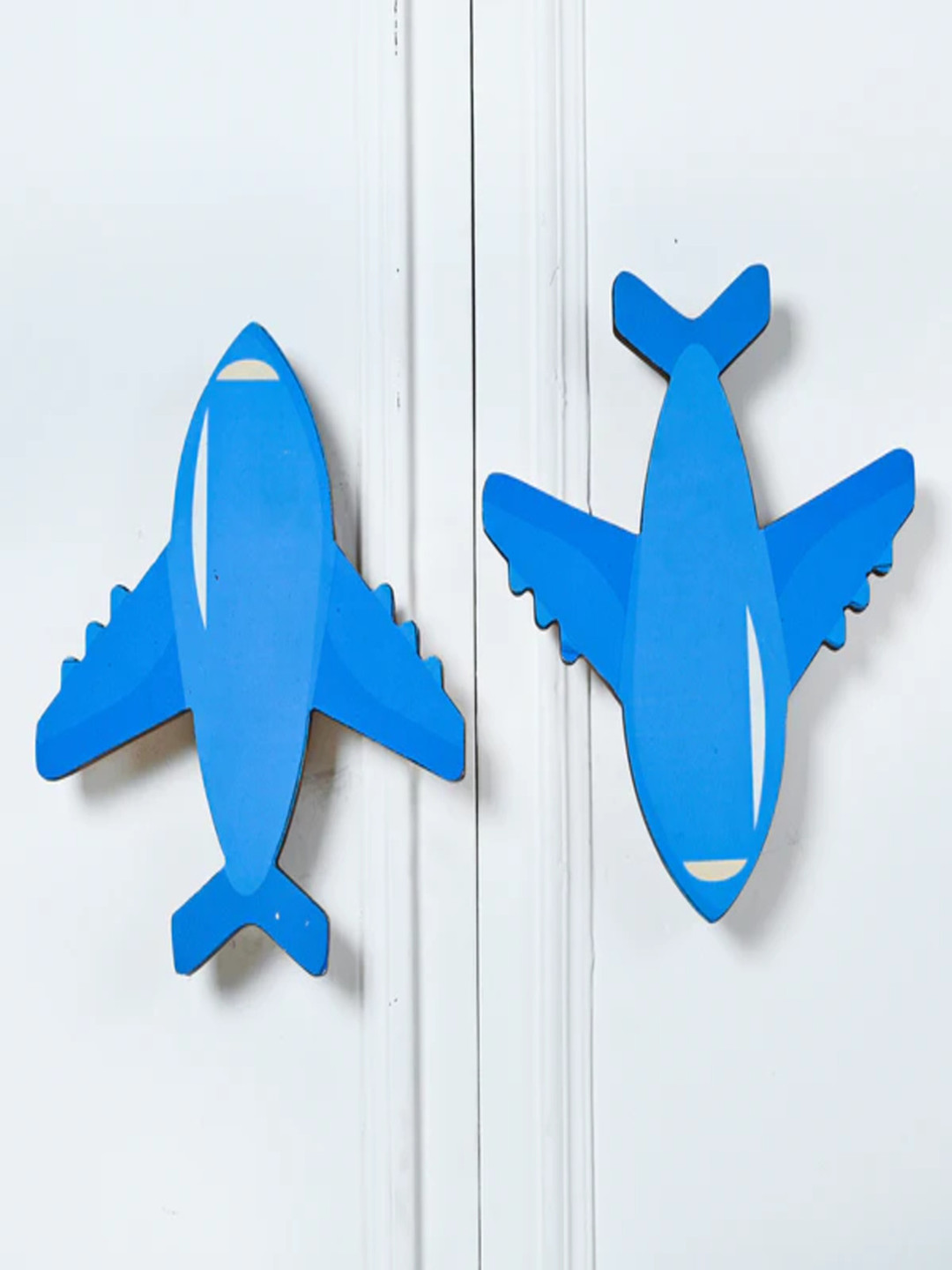 

Pinch of Pretty Blue & White 2 Pieces Printed Wooden Aeroplane Cupboard Door Handles