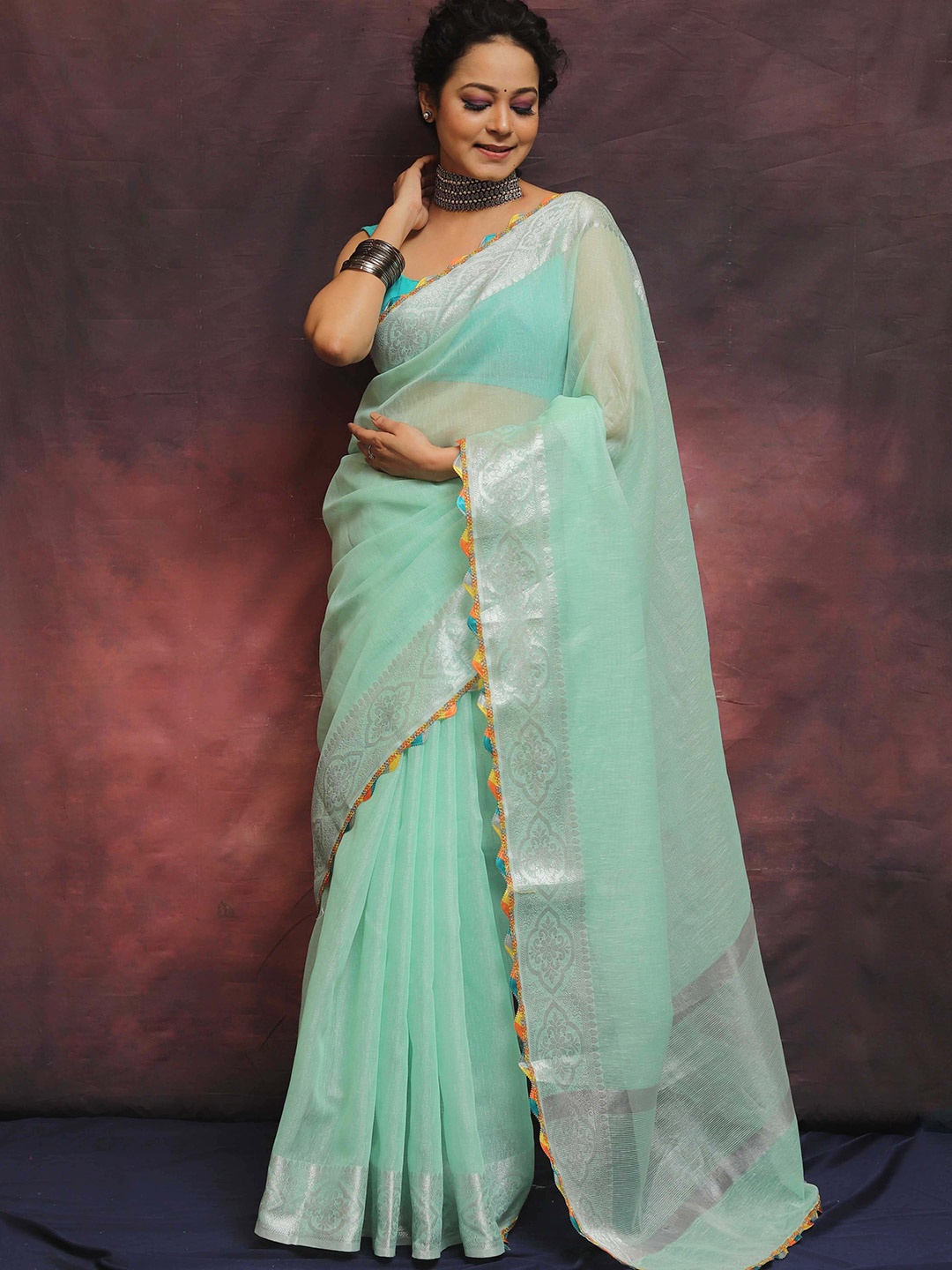 

Banarasee Zari Tissue Banarasi Saree, Green