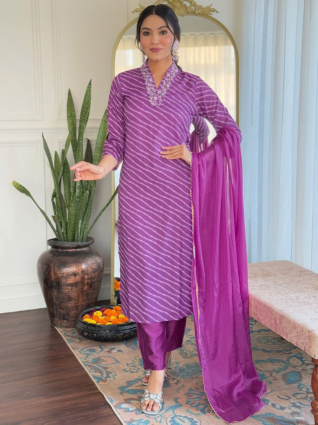 

REALLTREND Leheriya Printed Thread Work V-Neck Straight Kurta With Trouser & Dupatta, Purple