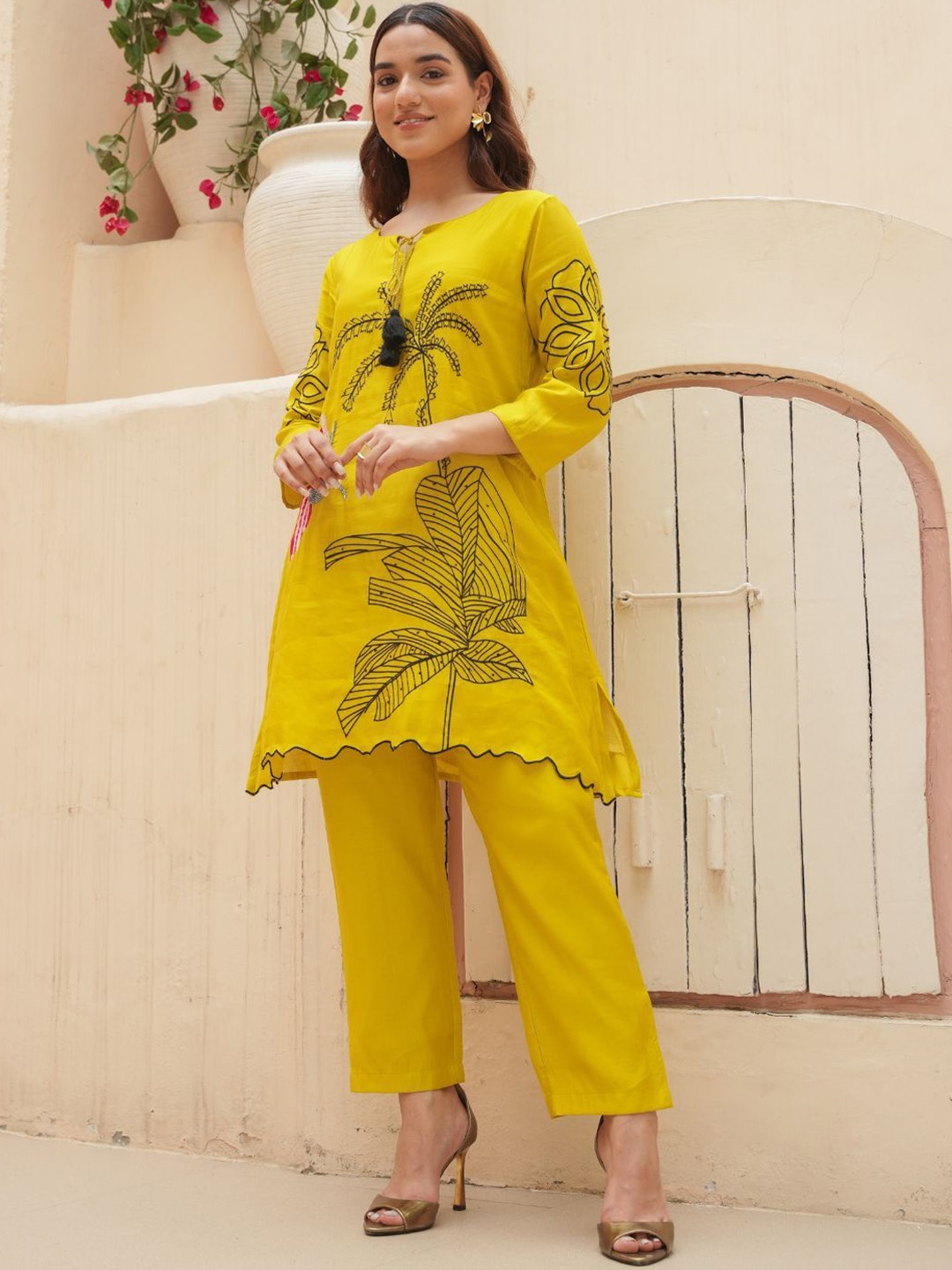 

ANUSHEET Floral Embroidered Tie-Up-Neck Tunic With Trousers, Yellow