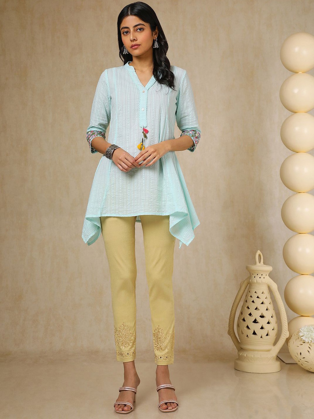 

Soch Women Embroidered Trousers, Beige