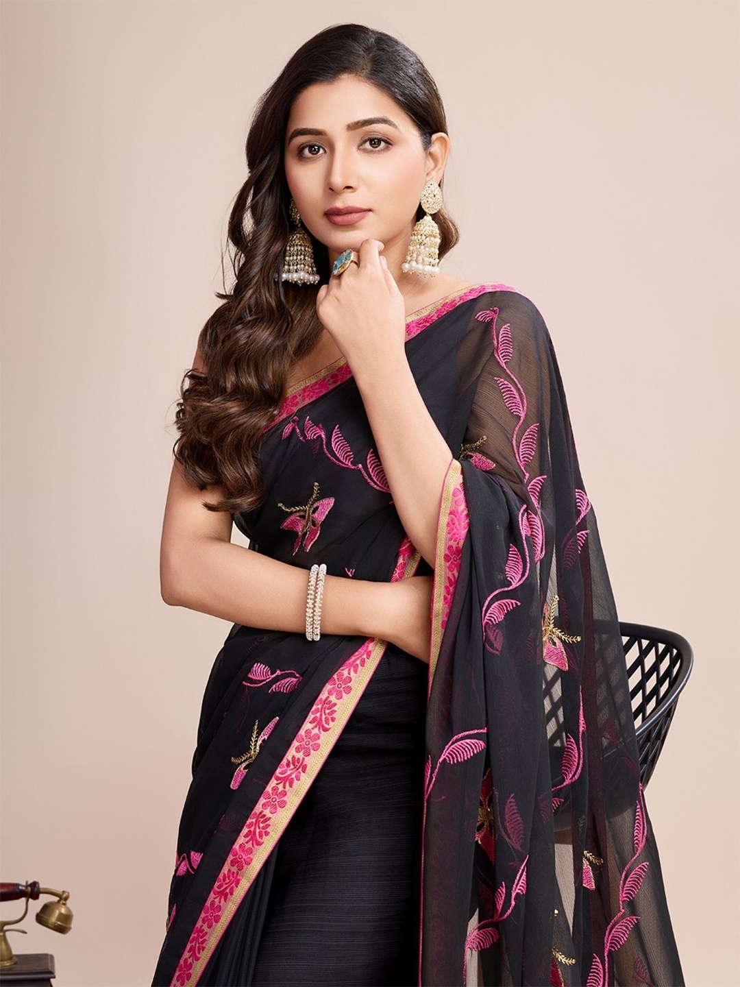 

ODETTE Ethnic Motifs Poly Georgette Saree, Black