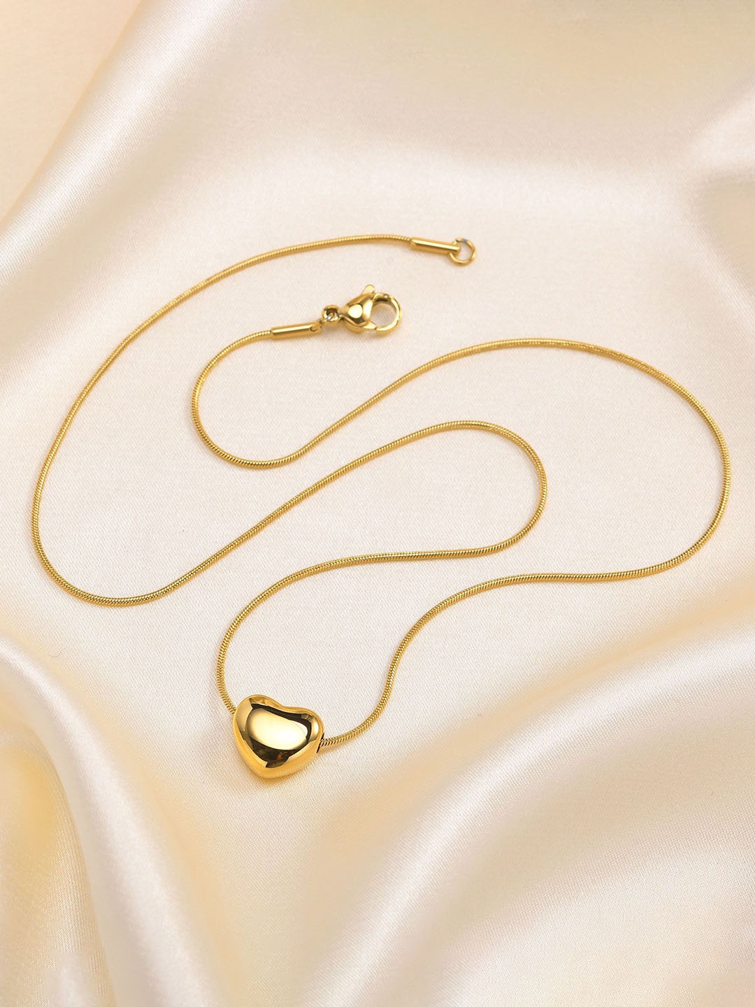 

MEENAZ Gold-Plated Heart Shaped Pendants With Chains