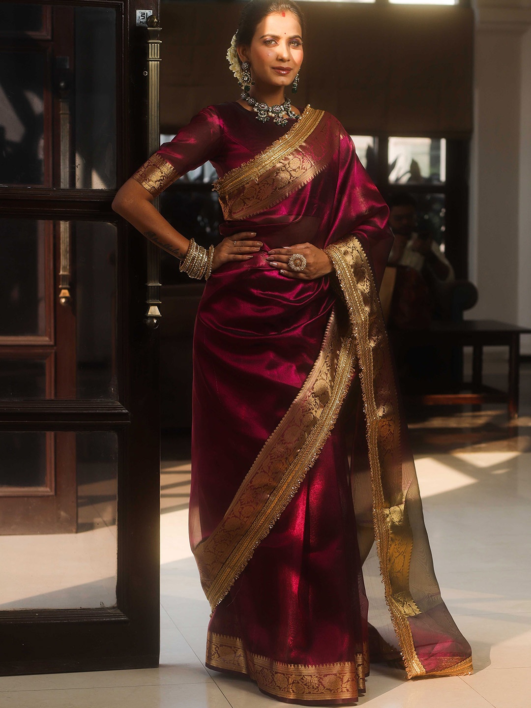 

Banarasee Zari Tissue Banarasi Saree, Magenta