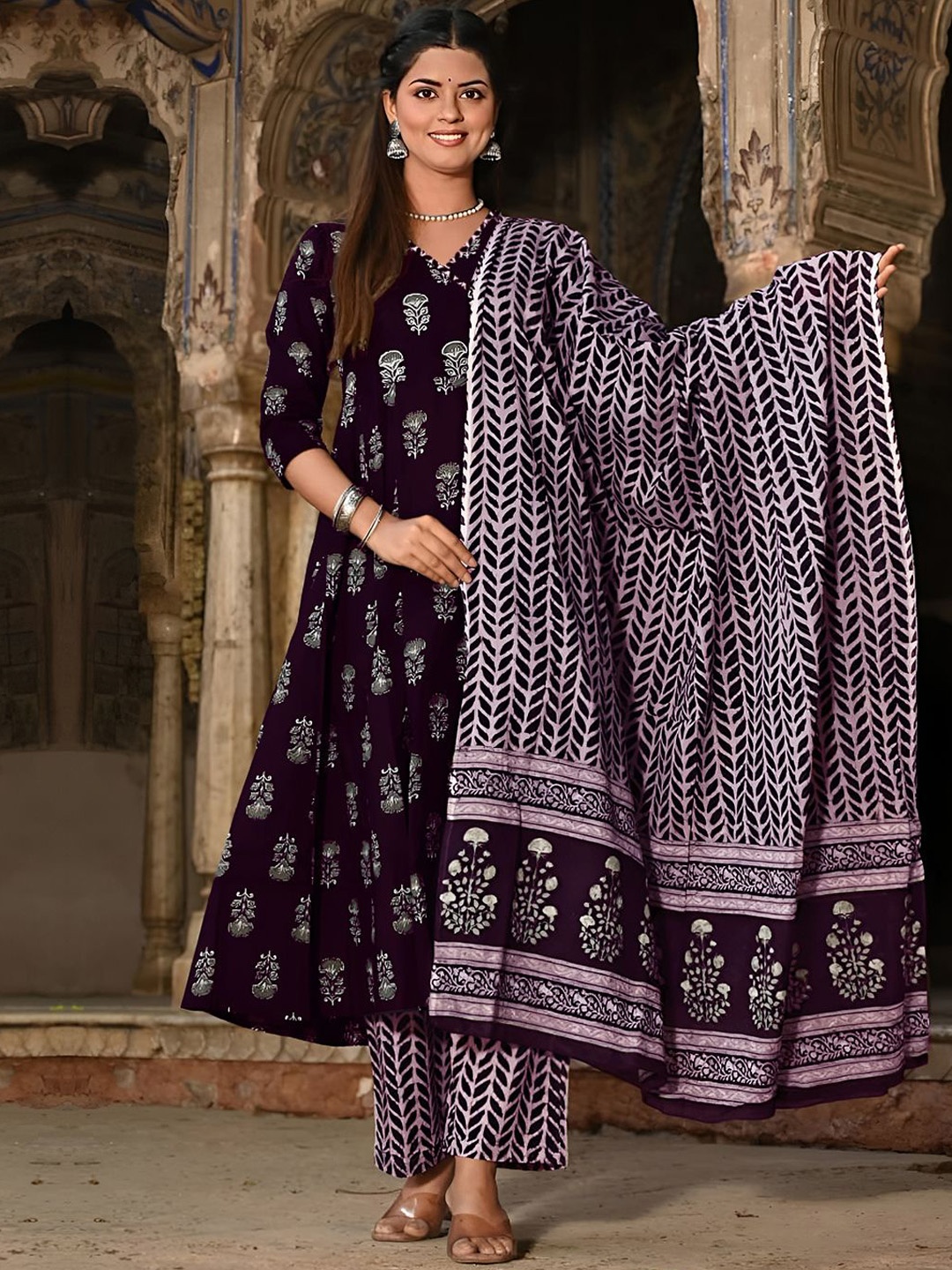

Moda Rapido Ethnic Motifs Printed V-Neck Anarkali Kurta with Trousers & Dupatta, Purple