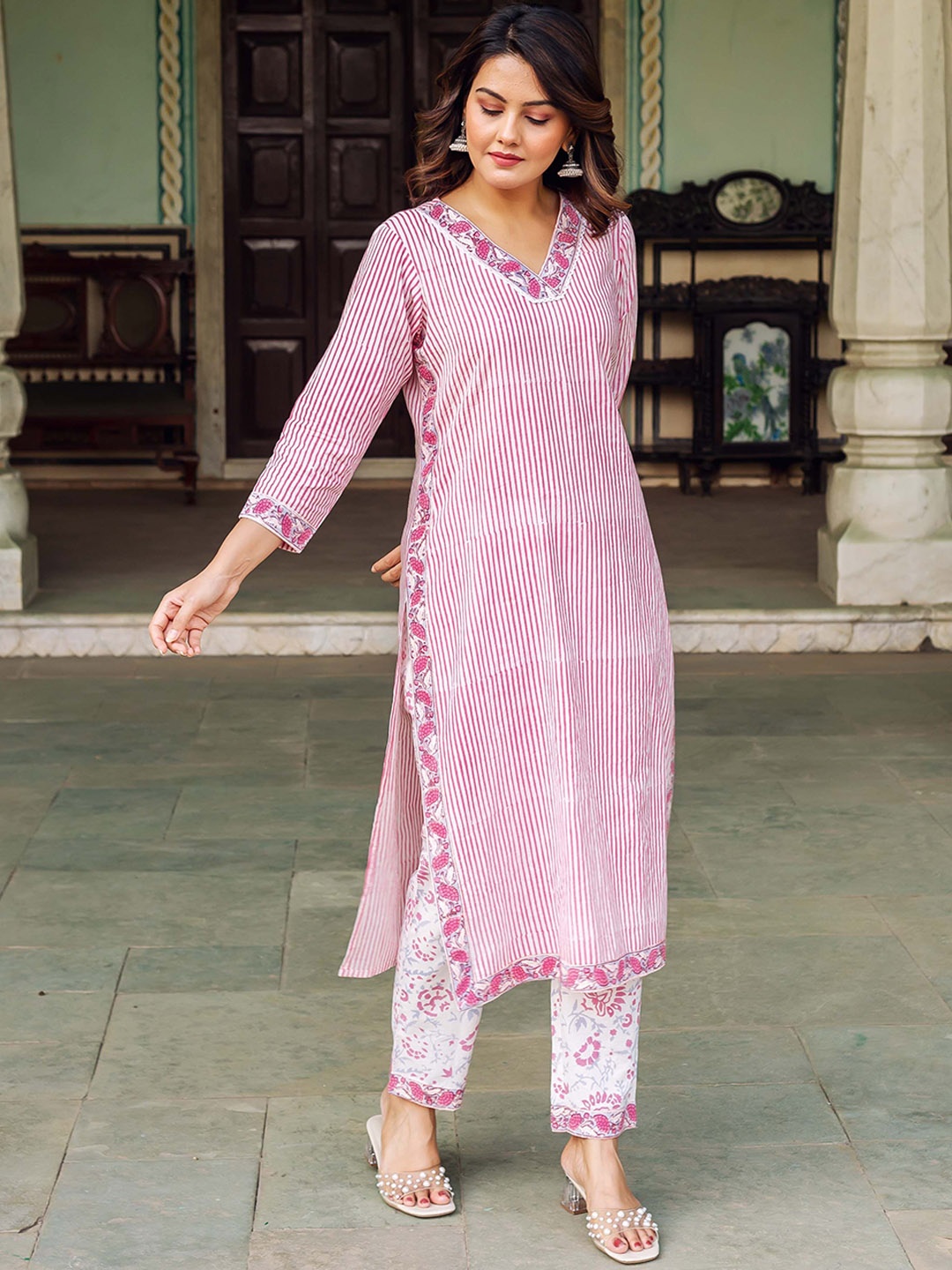 

MISSPRINT Striped V-Neck Pure Cotton Straight Kurta with Trousers, Pink