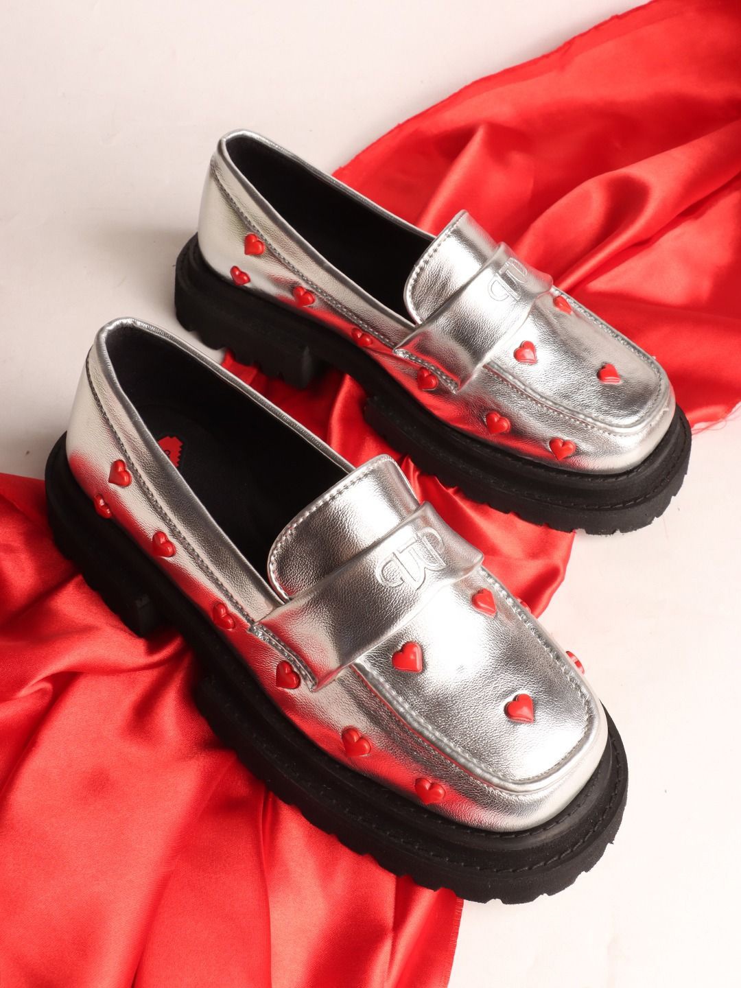 

THE WHITE POLE Women Stylish Trending Casual Loafers Shoe, Silver