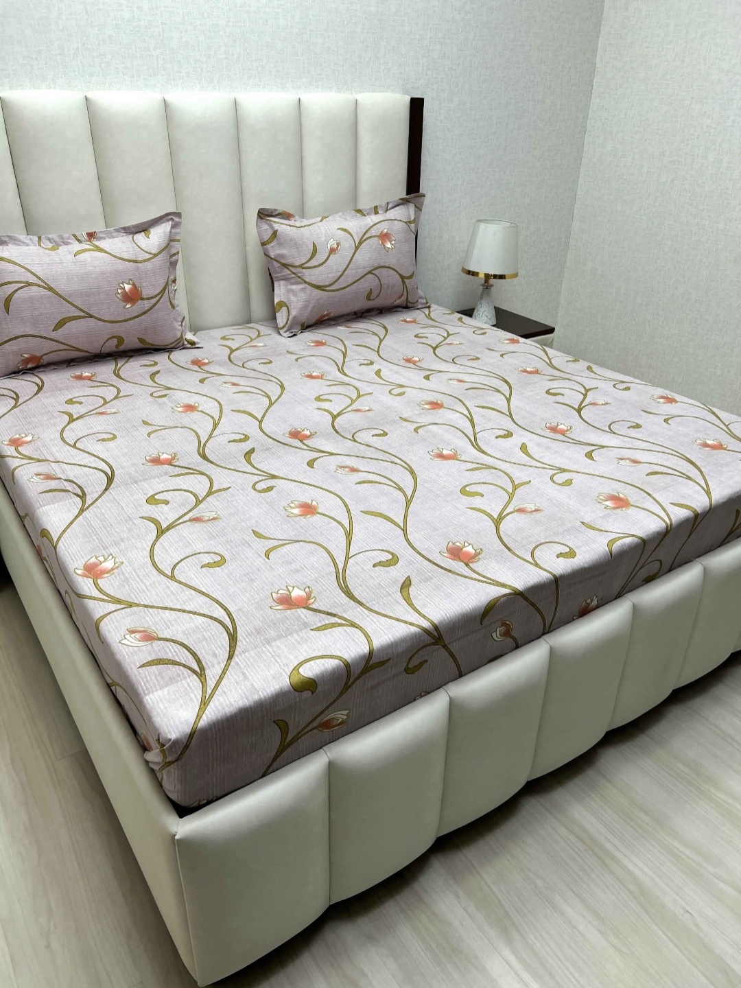 

Pure Decor Velar Purple Printed Pure Cotton 400 TC Super King Bedsheet Set 2.74 m x 3.04 m