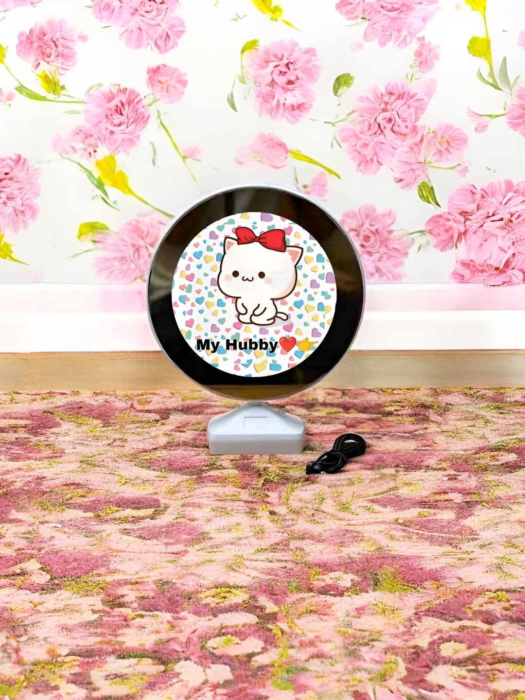 

Anikmart White & Black 1 Pieces Plastic Table Photo Frames