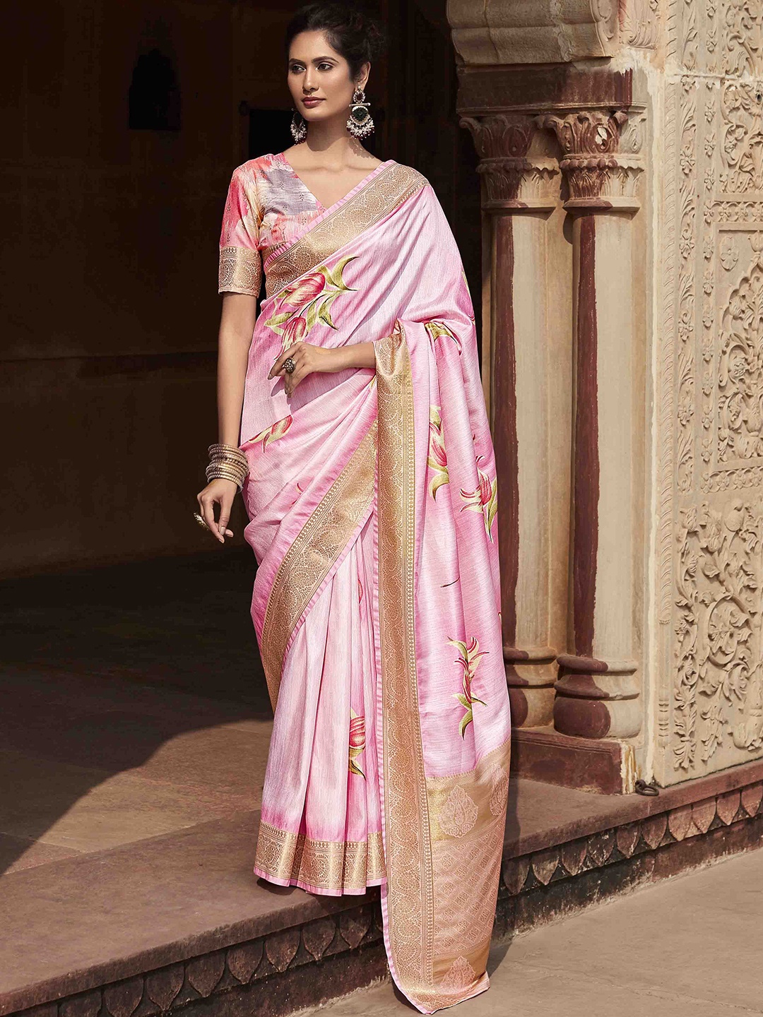 

Mitera Floral Zari Silk Blend Handloom Saree, Pink