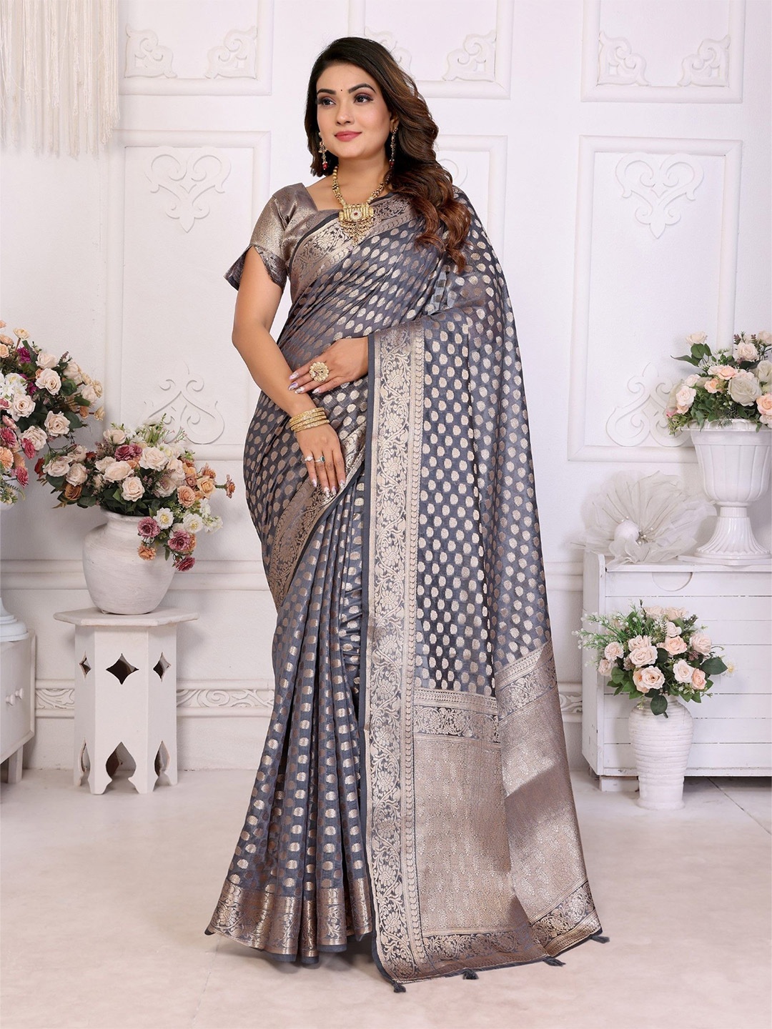 

Moda Rapido Woven Design Zari Organza Banarasi Saree, Grey