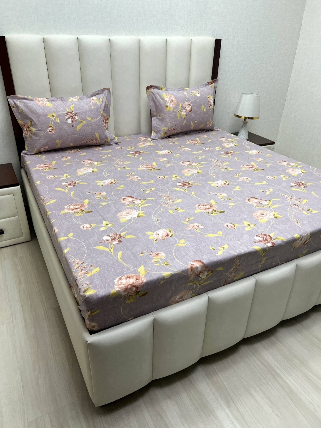 

Pure Decor Grey & Green Floral 330 TC King Bedsheet with 2 Pillow Covers