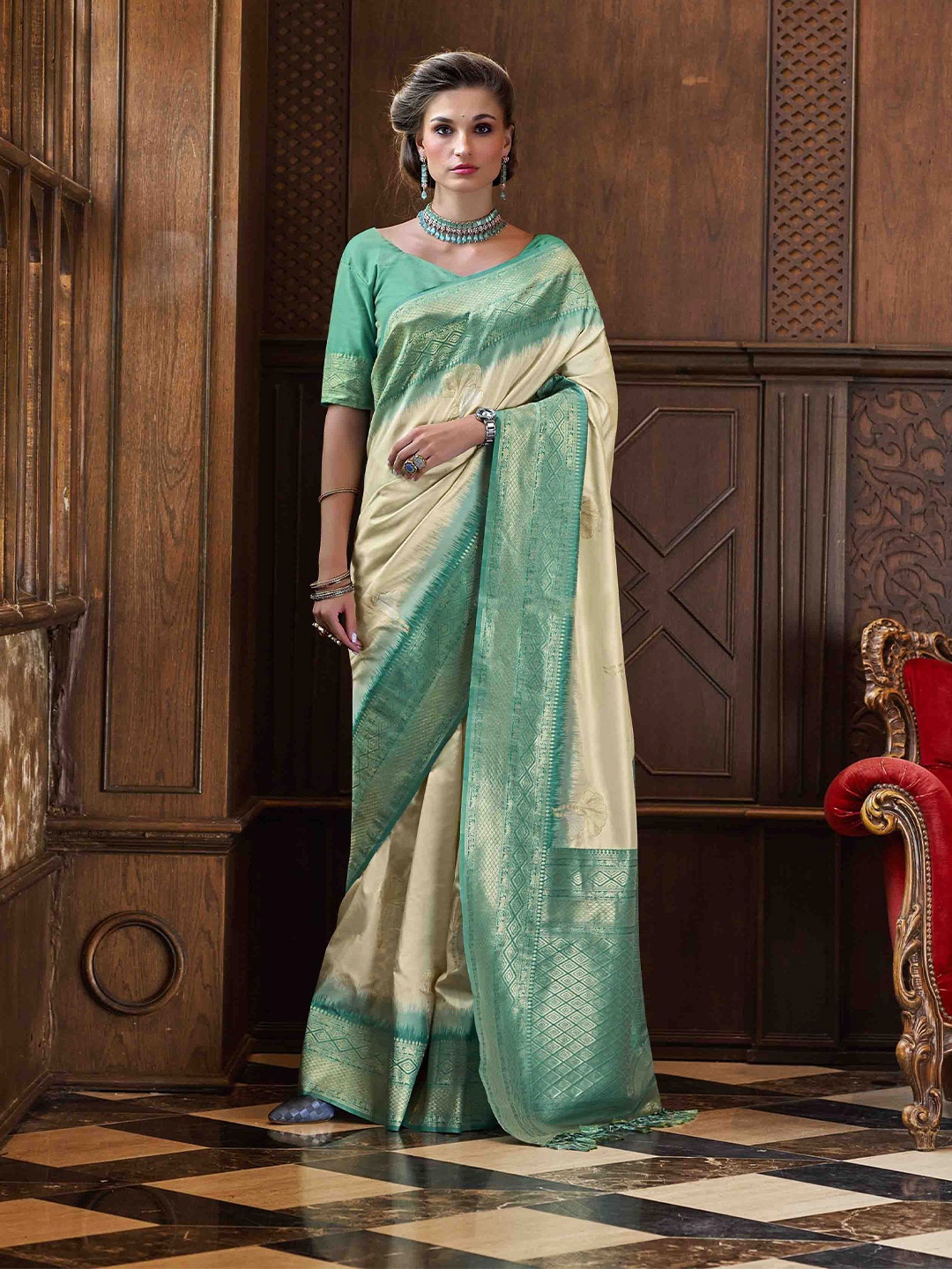

Mitera Woven Design Zari Handloom Saree, Beige