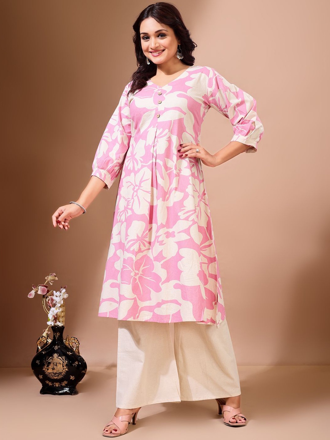 

KALINI Floral Printed Pure Cotton Pure Cotton A-Line Kurta With Palazzos, Pink