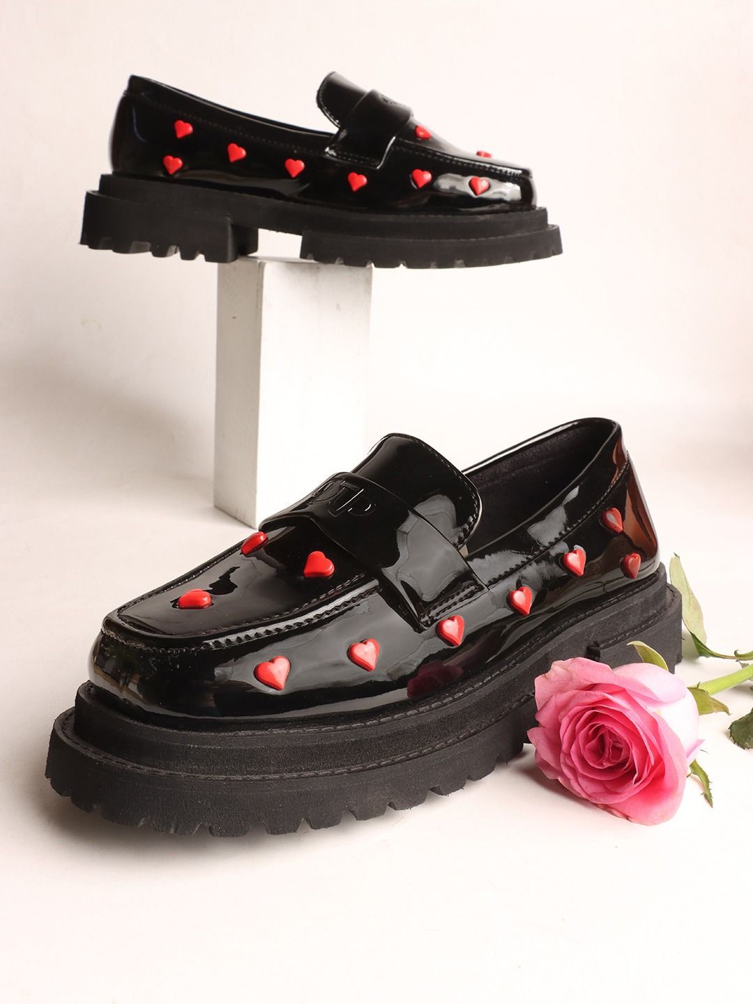 

THE WHITE POLE Women Lightweight Trending Casual Loafers Shoe, Black