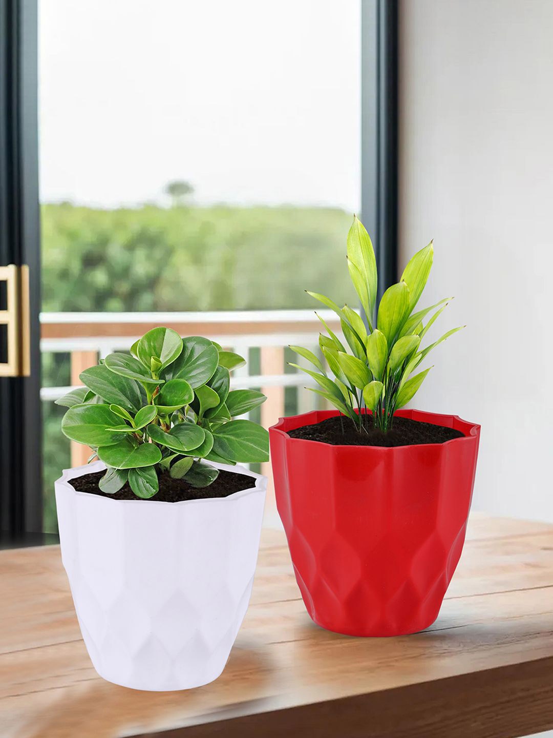 

Kuber Industries White & Red 2 Pieces Textured Planters