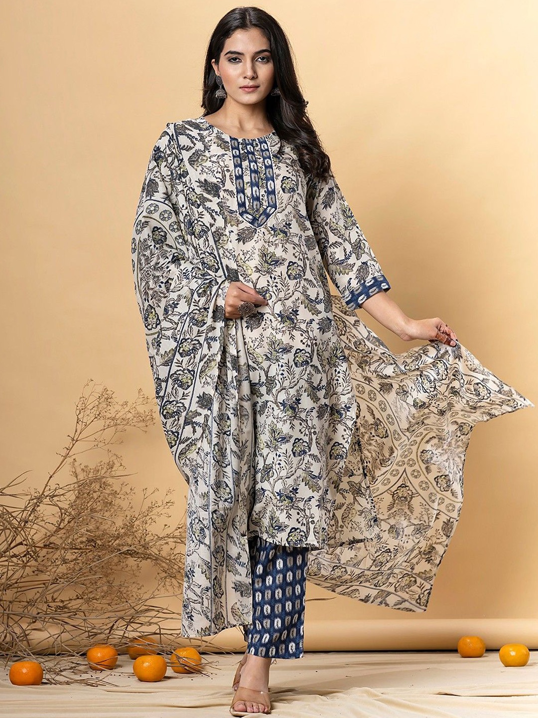 

Readiprint Women Floral Printed Regular Kurta with Trousers & With Dupatta, Blue