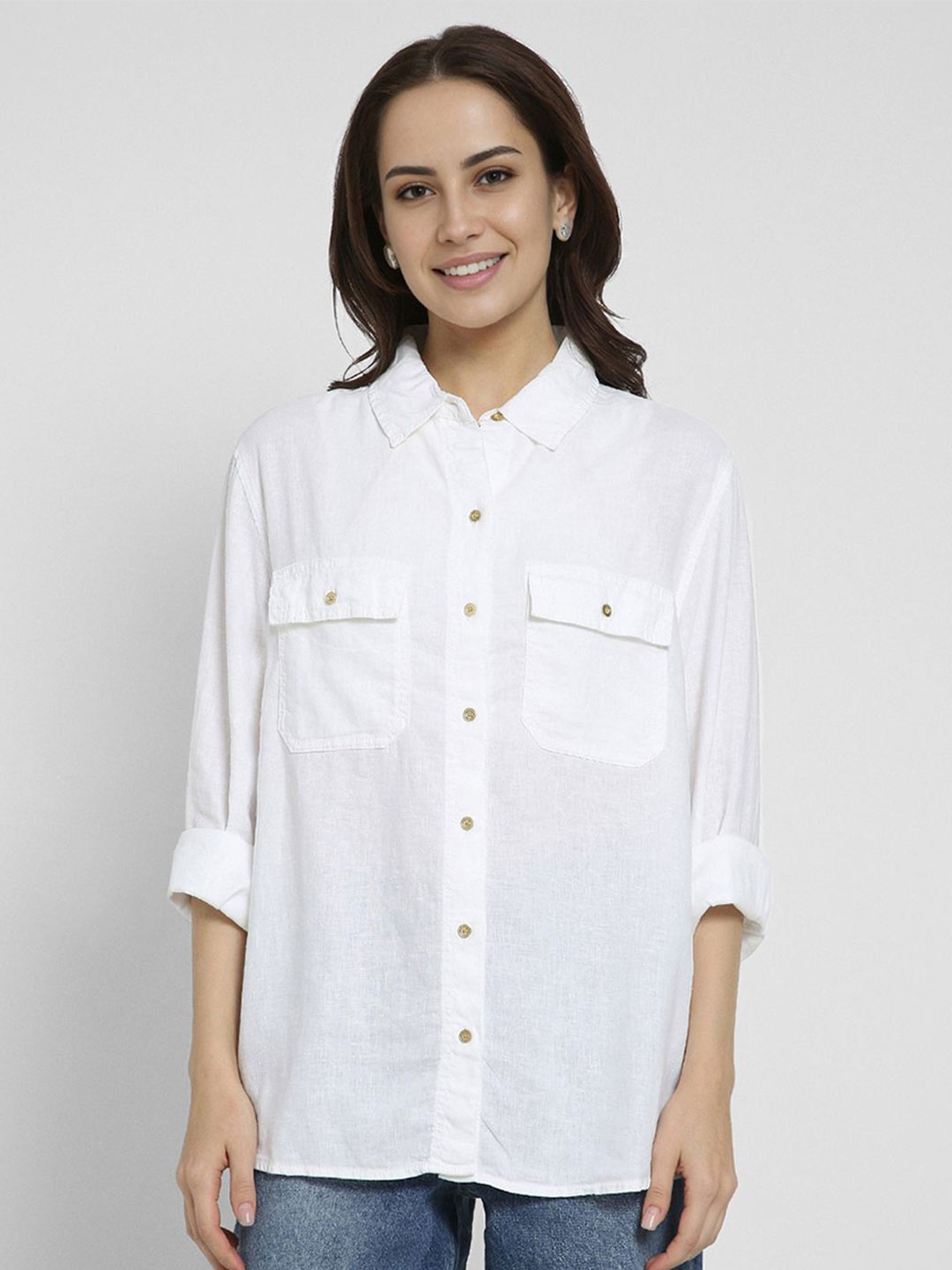

AMERICAN EAGLE OUTFITTER Women Solid Spread Collar Pocket Detailing Shirt, White