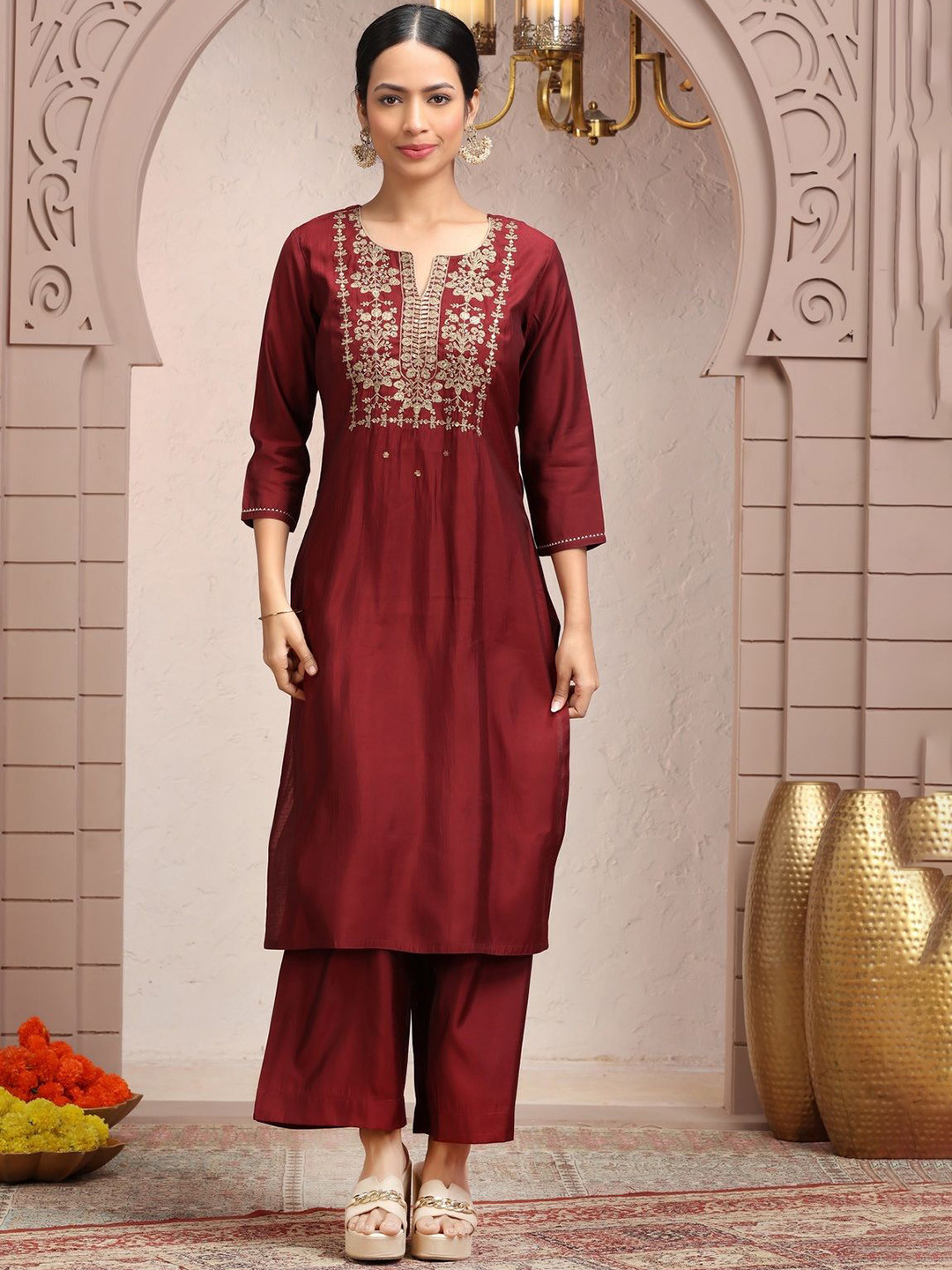 

COTTON CULTURE Floral Embroidered Sequinned Notch Neck Silk Kurta With Trouser, Maroon