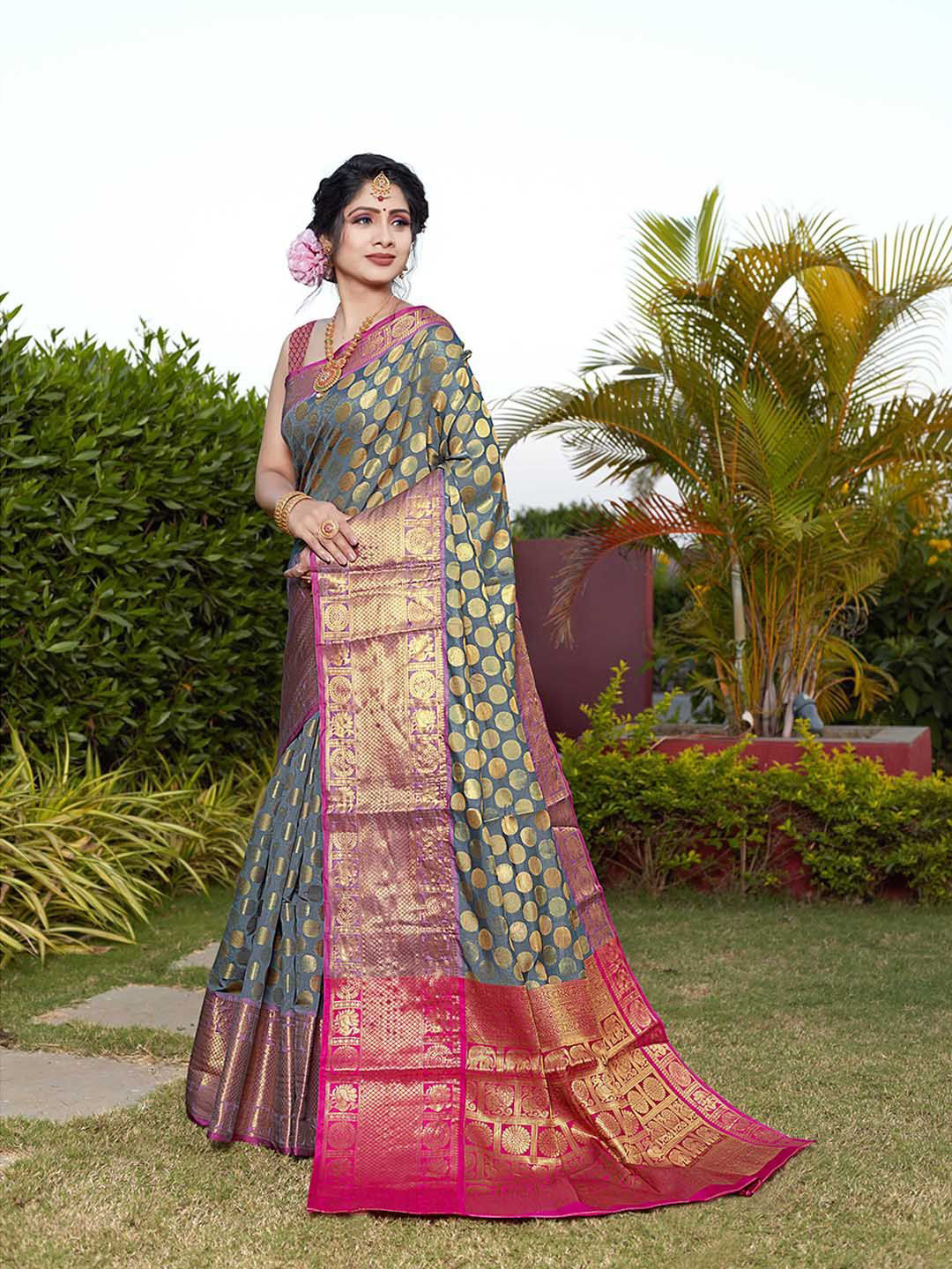 

JUST FASHION Art Silk Woven Design Zari Banarasi Saree, Grey